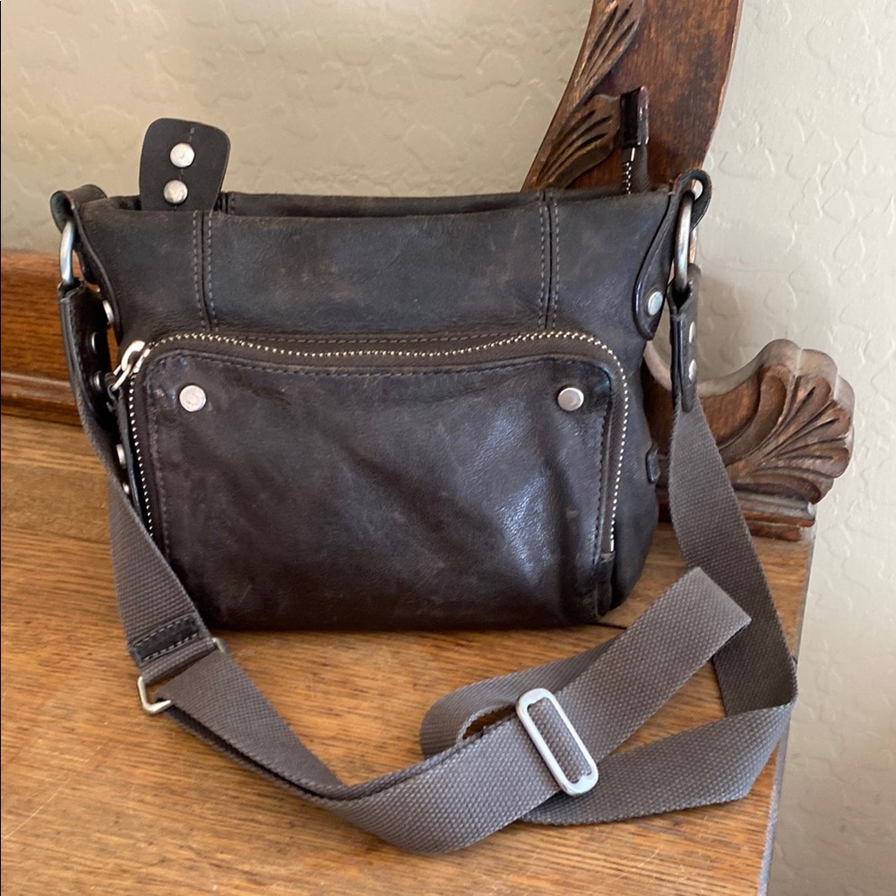 Ellington leather crossbody bag